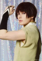 【中古】生写真(男性) 崎山つばさ(石切丸)/キャラクターショット/ミュージカル「刀剣乱舞」 目出度歌誉花舞 十周年祝賀祭 ブロマイド刀剣男士(ライブver.)