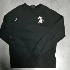 ナイキ ブラック スウッシュ スウェット Tシャツ