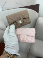 韓国国内百貨店フルセット 25年最新12月 CHANEL シャネル クラッチ財布 ベージュ シルバー /ピンク シルバー