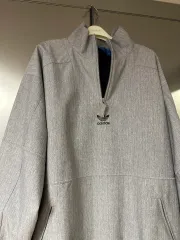 アディダス ヴィンテージ ハーフジップ グレー