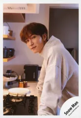 【中古】生写真(STARTO) Snow Man/渡辺翔太/上半身/アルバム「THE BEST 2020 - 2025」MV＆ジャケ写オフショット/公式生写真