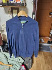 トミーヒルフィガー ハーフジップ