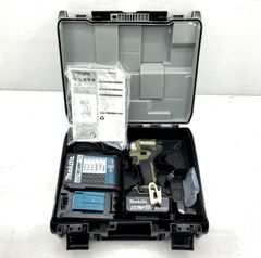 Item thumbnail for item 1c122016-9c97-4702-97af-4228d23ff1bf