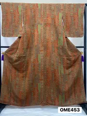 【着物】小紋　正絹　袷　しつけ糸あり　縮緬　更紗　オレンジ　グリーン系　着物　和装　OME453