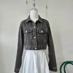 エイブリー クロップド ブラック デニム ジャケット