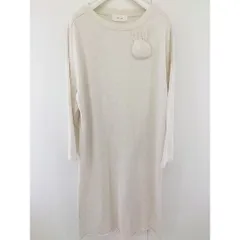 ◇ ◎ rivet & surge リベット アンド サージ 長袖 膝下丈 Tシャツ ワンピース サイズF ベージュ レディース  【中古】 【1206090008875】のサムネイル