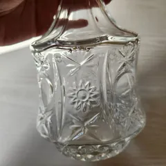 ガラスのフラワーベース