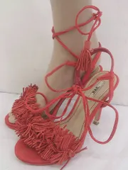 ◇ R&E rosessence オープントゥ フリンジ ピンヒール アンクルストラップリボンサンダル サイズ22 レッド レディース  【中古】 【1206200000263】