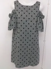 ◇ who's who Chico ドット 水玉 オープンショルダー 半袖 ミニ ワンピース グレー ブラック レディース  【中古】 【1206290005858】