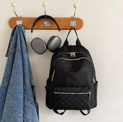 Item thumbnail for item c5160b8c-60ac-4920-913f-990d9613a81c