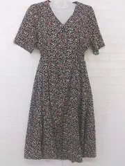 ◇ E hyphen world gallery PEACE Vネック 総柄 五分袖 膝下丈 ワンピース サイズF ブラック マルチ レディース P  【中古】 【1211010004882】