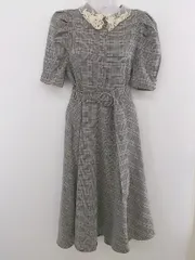 ◇ ◎ one after another NICE CLAUP レース襟 チェック 半袖 膝下丈 ワンピース サイズF グレー ブラック系 レディース P  【中古】 【1211070009346】
