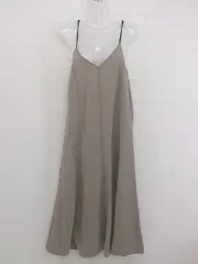 ◇ natural couture フェイクレザー 膝下丈 キャミソールワンピース サイズF ライトブラウン系 ブラウン系 レディース P  【中古】 【1212020004190】のサムネイル