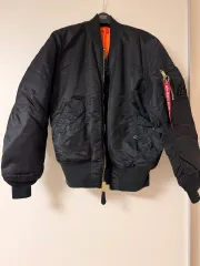 アルファ インダストリーズ MA-1 フライト パイロットジャンパー ジャケット