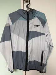 ナイキ ウィンドランナー ウィンドブレーカー