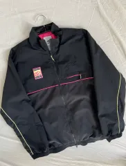 アディダス バスト ロゴ ウィンドブレーカー