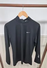 イベント特価 NIKE モクネック（ハイネック）機能性Tシャツ 新品（ユニセックス）