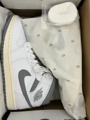 エアジョーダン 1 ミッド 白/グレー 260サイズ