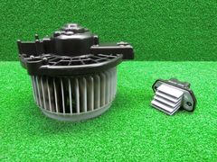 Item thumbnail for item 19a53705-90d6-4a05-b07c-fae14f18ce83