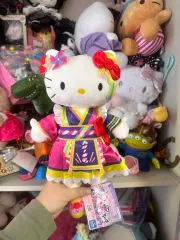 サンリオピューロランド キティぬいぐるみ