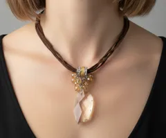 シックな輝き。天然石 茶水晶（スモーキークォーツ）の大ぶりペンダント