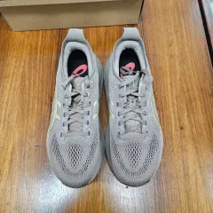 アシックス / ゲル カヤノ 31 ラックス エディション / 275