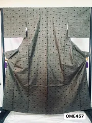 【着物】大島紬　正絹　袷　龍郷柄　泥大島　着物　和装　OME457