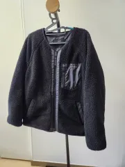 ニューバランス リバーシブル シープスキン フリース ジャケットです - サイズは 90