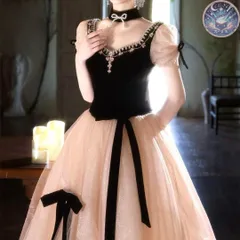 新品 未使用 ウェディングドレス パーティードレス 結婚式 披露宴 演奏会 胸元のビジューにリボンが可愛い 半袖のイブニングドレス