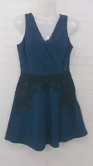 ◇ rienda リエンダ Vネック 刺繍 おしゃれ ノースリーブ ミニ ワンピース サイズM ネイビー ブルー系 レディース E  【1307250039477】