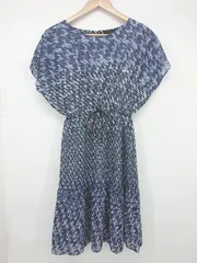 ◇ UNTITLED アンタイトル 総柄 シアー 抜け感 フレンチスリーブ 膝丈 ワンピース サイズ1 ブルー系 マルチ レディース P  【1308090002522】