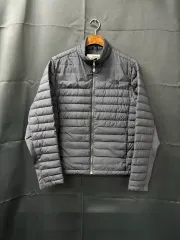 THE NORTH FACE ザノースフェイス 正規品 軽量ダウン (リスト微傷あり)