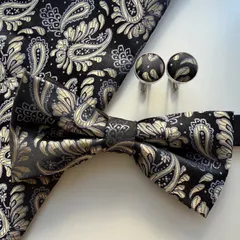 ⑤-3  蝶ネクタイ　ポケットチーフ　カフス3点セット