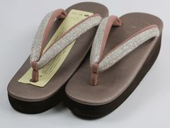 Item thumbnail for item 8768380d-3785-4b2b-8a19-21d8ca42cbc3