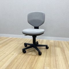 NEOXグレーのアームチェア キャスター付き.中古品 - メルカリ