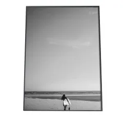 【A4サイズ（約21x30cm）】【pbb-poster-5036】サーフ 白黒 女性 サーファー ポスター  ポスター フォト フレーム オシャレ アート モダン シンプル オシャレ お洒落  特大 大きい 小さい 縦