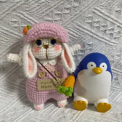 ハンドメイド編みぐるみ　ウサギちゃん