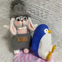 ハンドメイド編みぐるみ　ウサギ