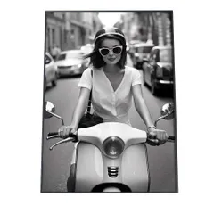 【A1サイズ（約59x84cm）】【si-poster-276】ローマ 休日 バイク 女性 白黒 ポスター ファッション ポスター アート モダン 絵 画   特大 大きい 小さい フォト 縦