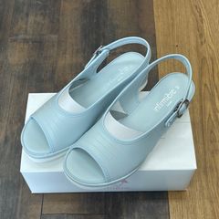 Item thumbnail for item b8187e9e-20c1-4add-aa7c-b557a90cf76d