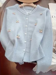 ライトブルー レディースカーディガン - 花刺繍入りニット パールデコレーション 秋冬のオフィスパーティーに 伸縮性素材 洗濯機可 ゆった