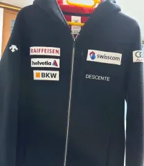 デサント フードジップアップ（フリース素材）