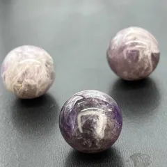 157:癒しと浄化★アメジスト 丸玉 14mm 3個セット 高品質 天然石 パワーストーン 浄化 開運 幸運 ヒーリング 癒し 安らぎ 邪気払い 厄除け 魔除け お守り 空間浄化 置物 インテリア スピリチュアル 風水 運気上昇 財運 恋愛運 健康運 成功運