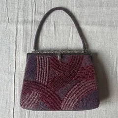 〜90s　vintage　ヴィンテージ小物　ビーズ　豪華装飾　ピンクライン　ミニハンドバッグ　パーティーバッグ　シルバー金具　一点物　昭和レトロ　サブカル　個性的　冠婚祭　成人式　gradation pink line beads hand bag