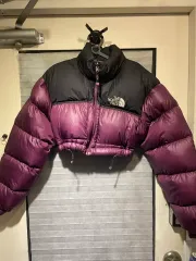 THE NORTH FACE ザノースフェイス ヌプシ ブラック/パープル ダウン クロップド90
