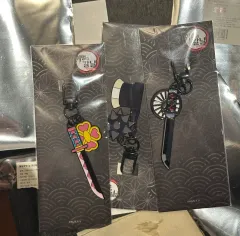 鬼滅の刃 日輪刀 キーホルダー (竈門 炭治郎１個あたり価格