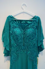 【0036】ロングドレス エメラルドグリーン 刺繍 ビジュー