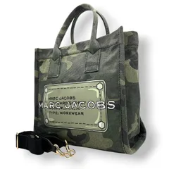 美品 マークジェイコブス MARC JACOBS THE TOTE BAG ザ トートバッグ 2WAY カモフラージュ 迷彩 柄 キャンバス カーキ グリーン 緑 斜め掛け クロスボディ ショルダーバッグ ハンドバッグ ミリタリー カジュアル 軽量 鞄 s9