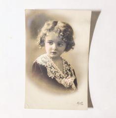 ［レア］フランス　アンティーク　ポストカード　女の子　少女　ドール ドールと少女 1 フランス ヴィンテージ ポストカード アンティーク