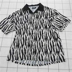 ◇ ⊂ 【ビームスハート】ゼブラ柄 半袖シャツ ポリエステル 日本サイズM ブラック系 メンズ E  【1509190042955】